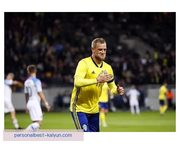 拉莫斯在前锋位置上的表现稳健，持续受到关注与肯定