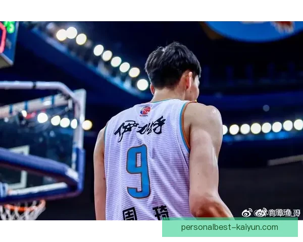 奥布拉克扑点球精彩回放，引发球迷热议与关注